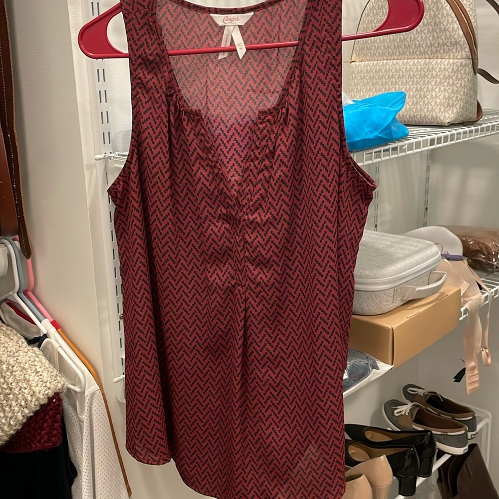 Women’s Sleeveless blouse